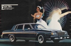 1982 Buick Full Line Prestige-10-11.jpg